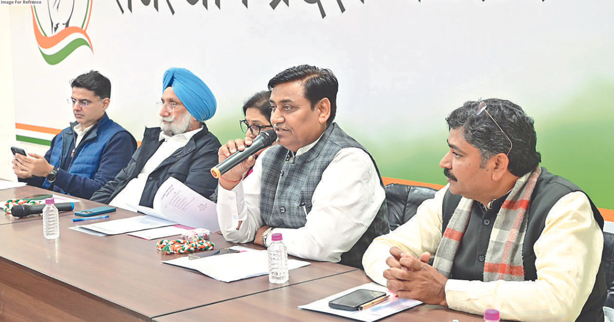 Cong discusses poll strategy for Lok Sabha with coordinators